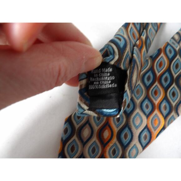 Concepts by Claiborne Mens Silk Neck Tie Funky Eye Pattern Artsy Abstract Luxury - Picture 3 of 12